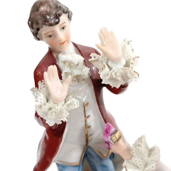 Romantic Dresden Lace Figurine Sculpture Man Woman Tree Swing Capodimonte - Picture 10 of 16